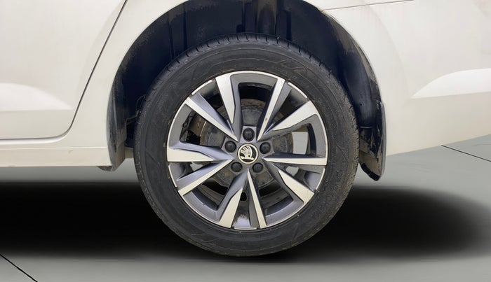 2022 Skoda SLAVIA STYLE 1.0L TSI MT, Petrol, Manual, 75,557 km, Left Rear Wheel