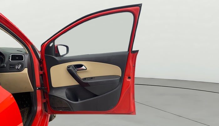 2016 Volkswagen Polo HIGHLINE1.2L, Petrol, Manual, 43,413 km, RHS Front Door