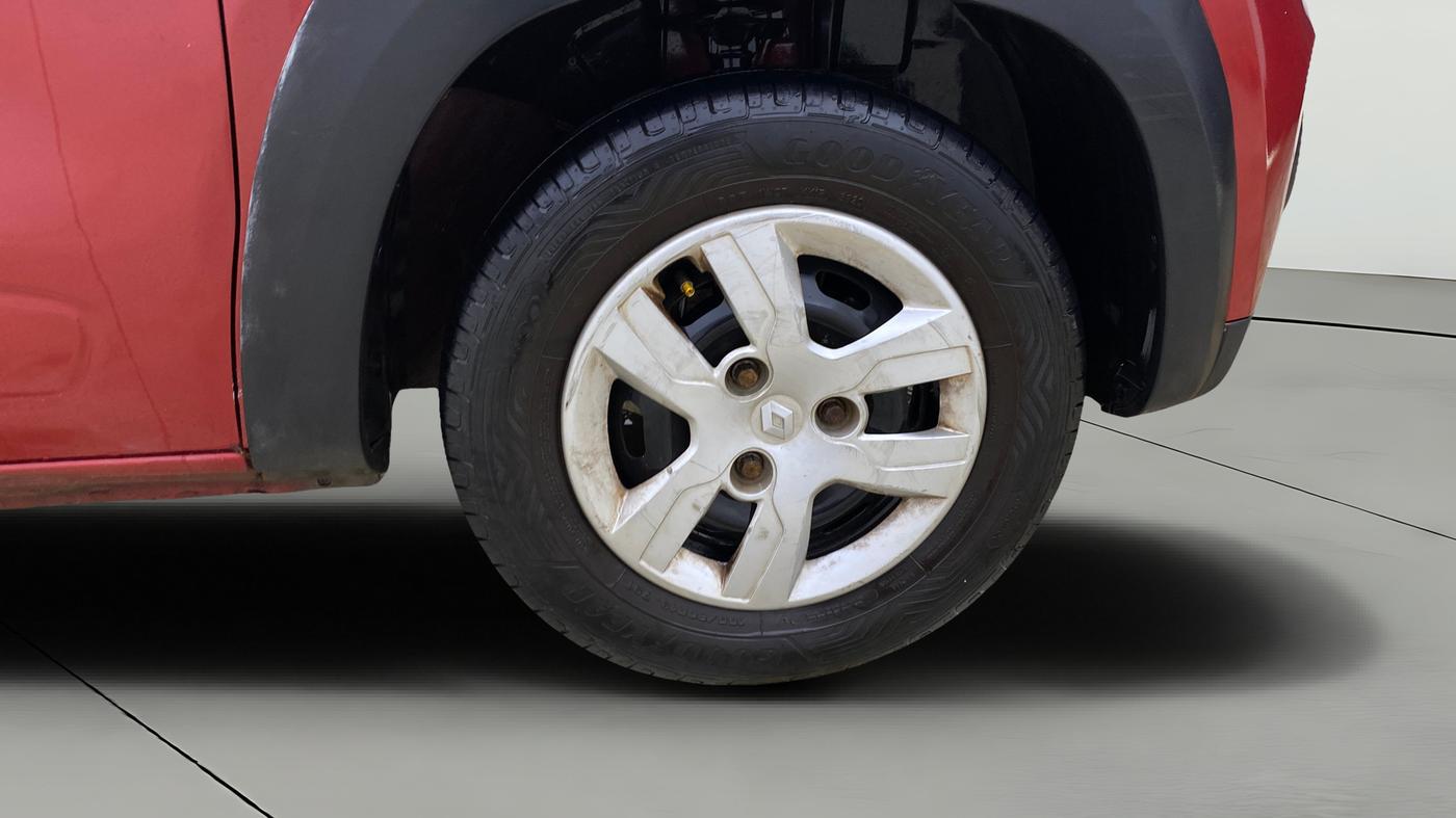 2016 Renault Kwid RXT 0.8 (O), Petrol, Manual, 90,657 km, Right Front Wheel
