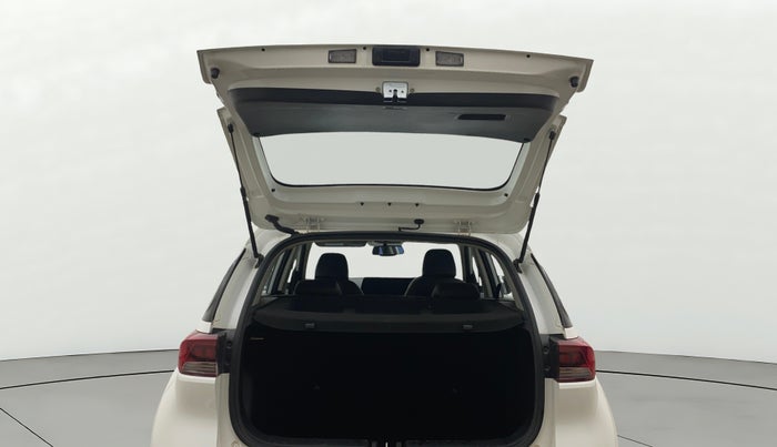 2020 KIA SONET GTX PLUS 1.5 AT, Diesel, Automatic, 38,573 km, Boot Door Open