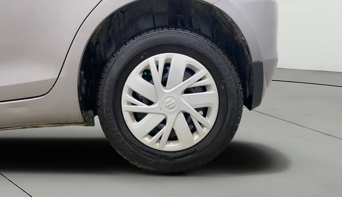 2016 Maruti Swift VDI (O), Diesel, Manual, 71,109 km, Left Rear Wheel