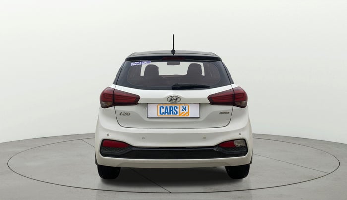 2018 Hyundai Elite i20 ASTA 1.2 (O), Petrol, Manual, 1,22,443 km, Back/Rear