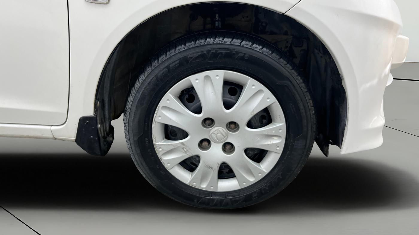 2014 Honda Amaze 1.2L I-VTEC S AT, Petrol, Automatic, 46,000 km, Right Front Wheel