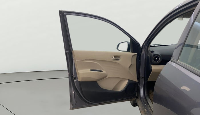 2018 Hyundai NEW SANTRO SPORTZ CNG, CNG, Manual, 33,879 km, LHS Front Door