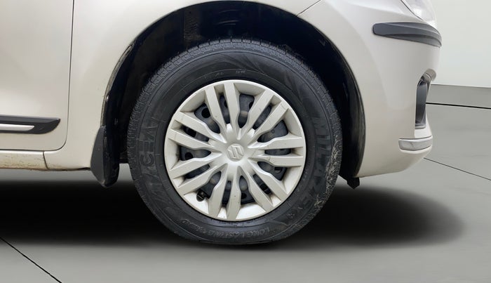2020 Maruti Dzire VDI, Diesel, Manual, 1,15,545 km, Right Front Wheel