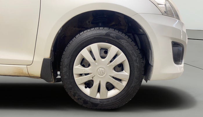 2014 Maruti Swift Dzire VXI, Petrol, Manual, 57,978 km, Right Front Wheel