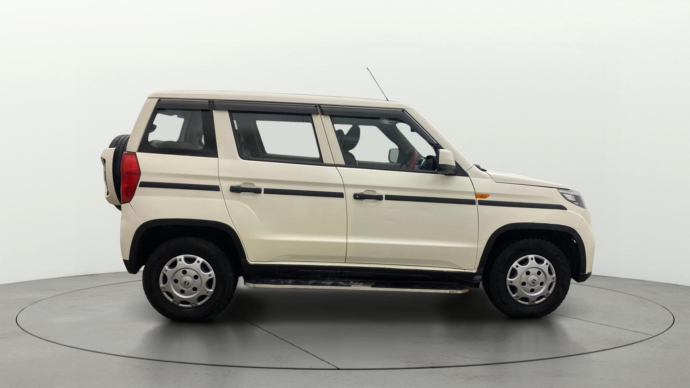 2023 Mahindra BOLERO NEO N 8, Diesel, Manual, 1,32,564 km, Right Side View