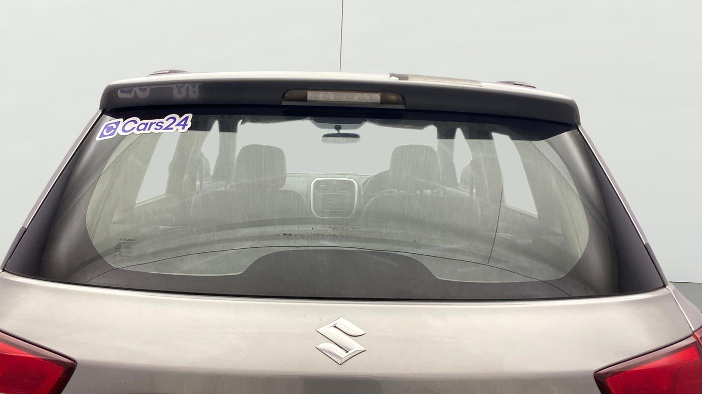 2016 Maruti Vitara Brezza VDI, Diesel, Manual, 1,01,560 km, Rear Windshield