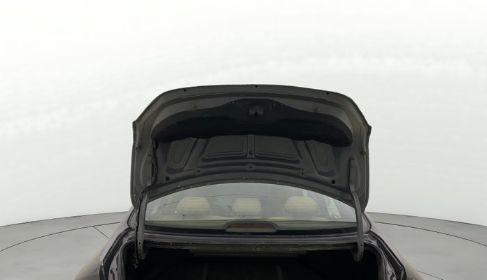 2012 Hyundai Verna FLUIDIC 1.6 VTVT SX, CNG, Manual, 99,536 km, Boot Door Open