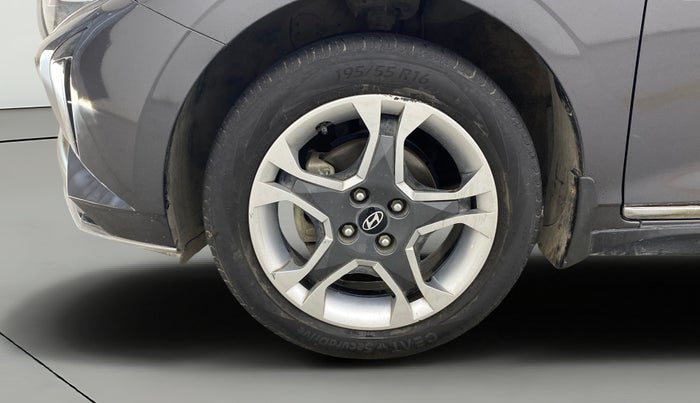 2023 Hyundai NEW I20 SPORTZ 1.2 IVT, Petrol, Automatic, 28,281 km, Left Front Wheel