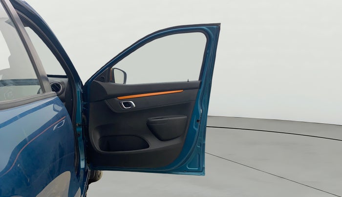 2020 Renault Kwid CLIMBER 1.0 AMT (O), Petrol, Automatic, 49,898 km, RHS Front Door