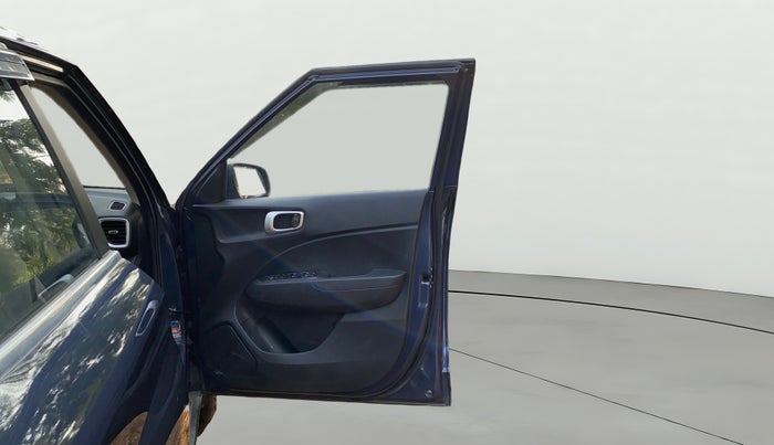 2021 Hyundai VENUE S+ 1.2, Petrol, Manual, 21,205 km, RHS Front Door