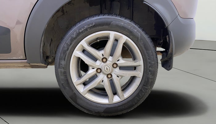 2023 Renault TRIBER RXZ, Petrol, Manual, 29,624 km, Left Rear Wheel