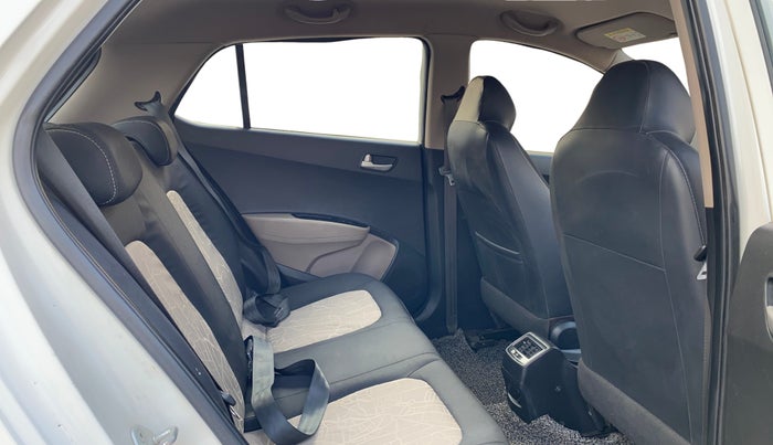 2015 Hyundai Grand i10 ASTA (O) 1.2 KAPPA VTVT, Petrol, Manual, 46,941 km, Right Side Rear Door Cabin