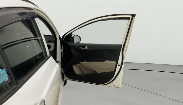 2014 Hyundai Grand i10 ASTA AT 1.2 KAPPA VTVT, Petrol, Automatic, 56,381 km, RHS Front Door