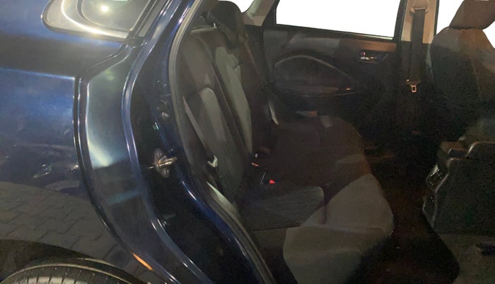 2022 Maruti Baleno ALPHA PETROL 1.2, Petrol, Manual, 25,748 km, Right Side Rear Door Cabin