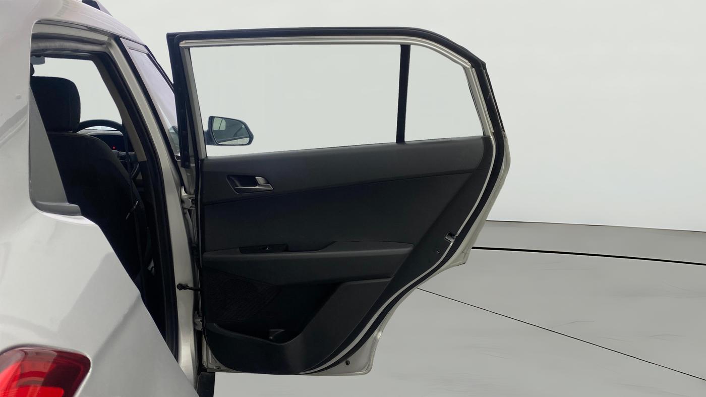 2016 Hyundai Creta SX PLUS AT 1.6 DIESEL, Diesel, Automatic, 1,45,460 km, RHS Rear Door