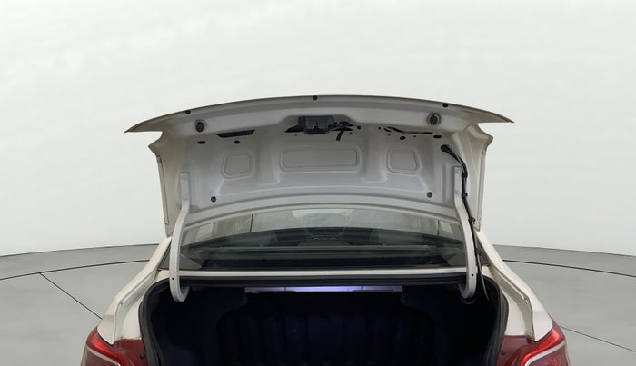 2015 Hyundai Xcent BASE 1.2, Petrol, Manual, 53,576 km, Boot Door Open