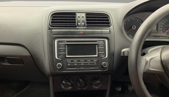 2019 Volkswagen Ameo TRENDLINE 1.0L, Petrol, Manual, 1,12,956 km, Air Conditioner