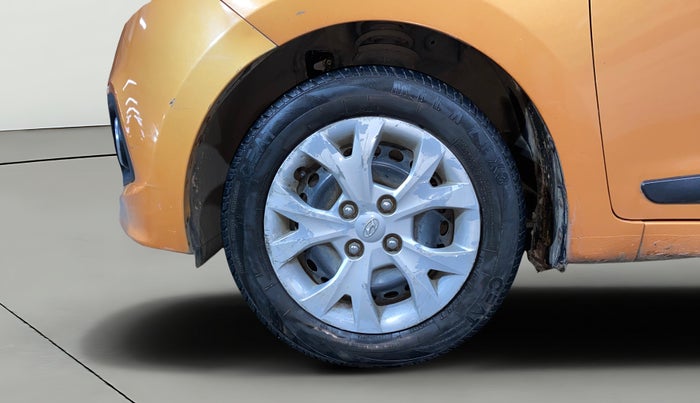 2014 Hyundai Grand i10 SPORTZ 1.2 KAPPA VTVT, Petrol, Manual, 64,085 km, Left Front Wheel