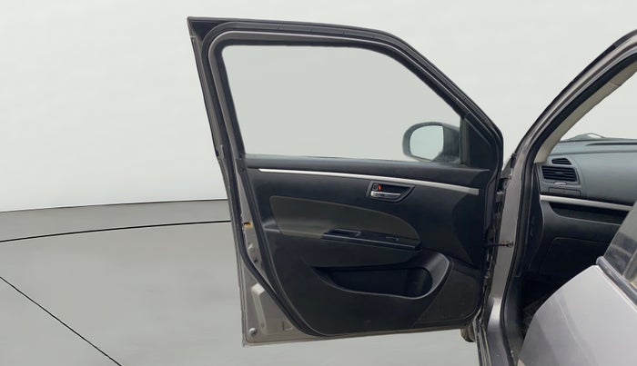 2013 Maruti Swift VXI, Petrol, Manual, 60,807 km, LHS Front Door