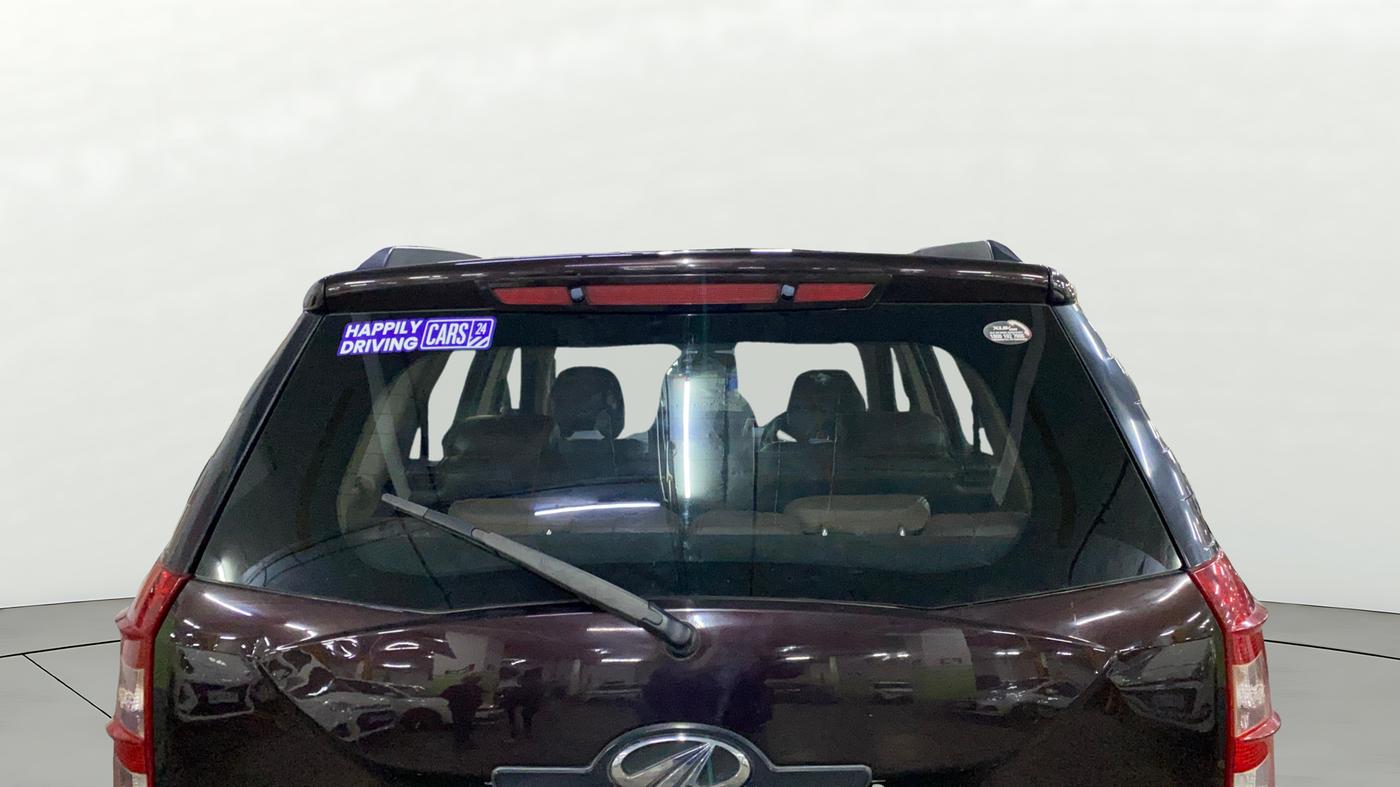 2013 Mahindra XUV500 W8, Diesel, Manual, 76,418 km, Rear Windshield
