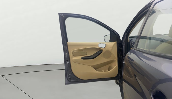 2016 Ford Figo Aspire TITANIUM 1.2 PETROL, Petrol, Manual, 43,432 km, LHS Front Door