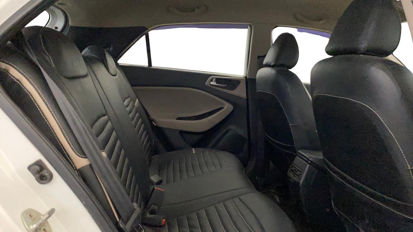 2018 Hyundai Elite i20 ASTA 1.2, Petrol, Manual, 38,843 km, Right Side Rear Door Cabin