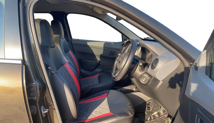 2020 Renault Kwid RXT 1.0 AMT (O), Petrol, Automatic, 38,385 km, Right Side Front Door Cabin