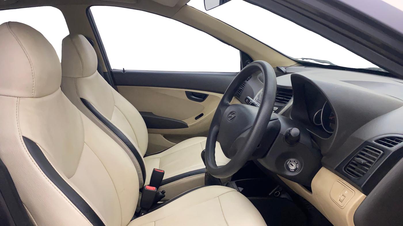 2017 Hyundai Eon MAGNA +, Petrol, Manual, 81,533 km, Right Side Front Door Cabin