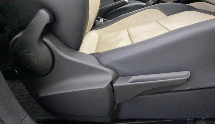 2023 Skoda SLAVIA STYLE 1.0L TSI AT, Petrol, Automatic, 48,589 km, Driver Side Adjustment Panel