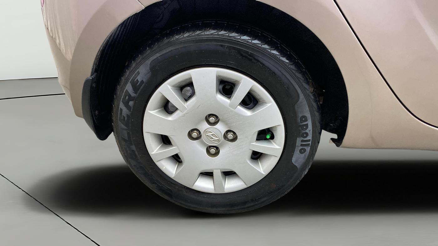 2013 Hyundai i20 MAGNA 1.2, Petrol, Manual, 29,754 km, Right Rear Wheel