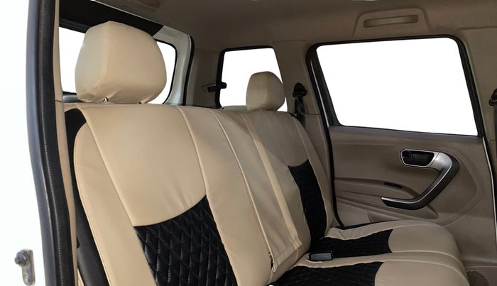 2021 Mahindra BOLERO NEO N 10, Diesel, Manual, 30,998 km, Right Side Rear Door Cabin