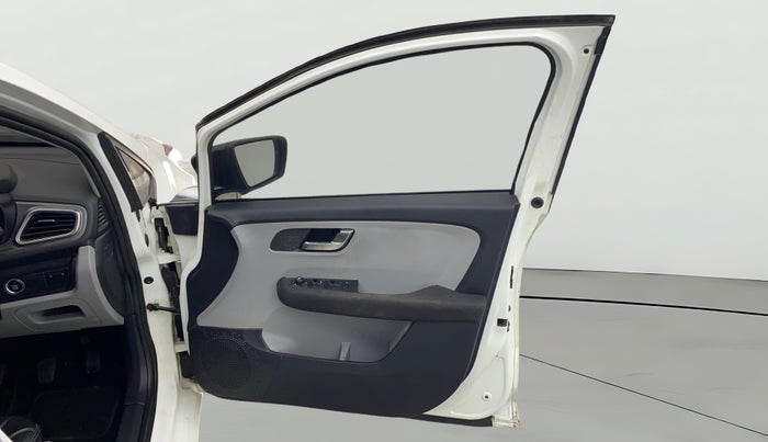 2021 Tata ALTROZ XZ DIESEL, Diesel, Manual, 37,813 km, RHS Front Door