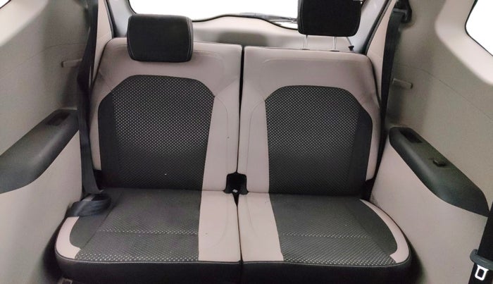 2022 Renault TRIBER RXZ AMT, Petrol, Automatic, 28,081 km, Third Seat Row ( optional )