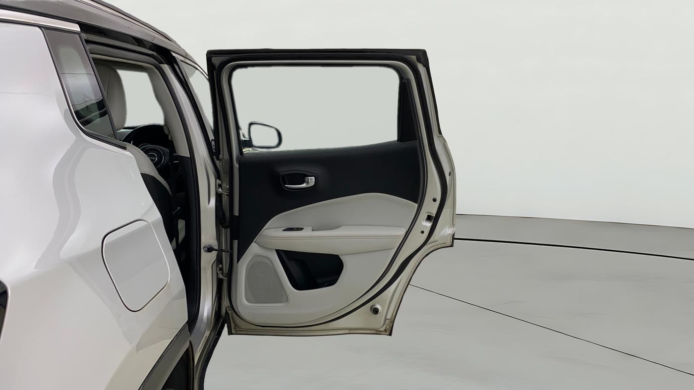 2020 Jeep Compass LIMITED PLUS PETROL AT, Petrol, Automatic, 29,556 km, RHS Rear Door