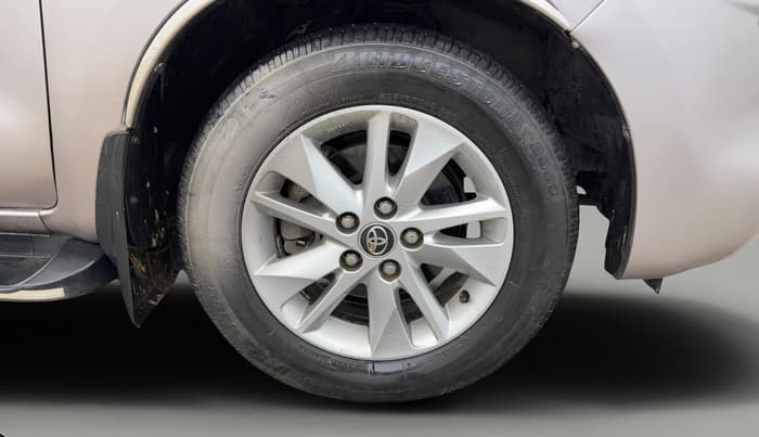 2019 Toyota Innova Crysta 2.7 GX AT 7 STR, Petrol, Automatic, 37,755 km, Right Front Wheel
