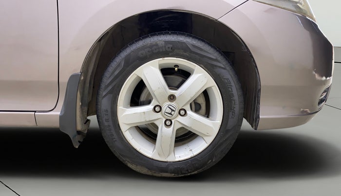 2013 Honda City 1.5L I-VTEC S MT, Petrol, Manual, 1,14,563 km, Right Front Wheel