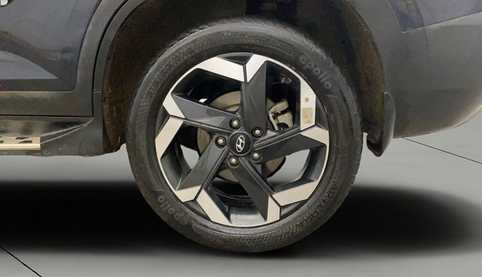 2022 Hyundai ALCAZAR PLATINUM(O) 7STR 1.5 AT, Diesel, Automatic, 43,901 km, Left Rear Wheel