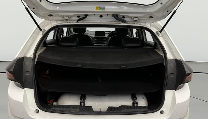 2024 Tata ALTROZ XZ PLUS SUNROOF CNG, CNG, Manual, 43,344 km, Boot Open Zoomed View