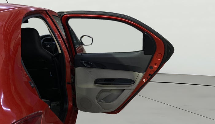 2019 Tata Tiago XT PETROL, Petrol, Manual, 8,689 km, RHS Rear Door