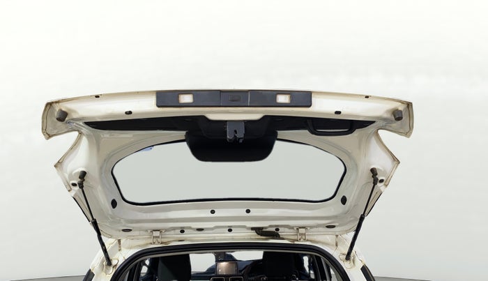 2023 Tata PUNCH ACCOMPLISHED MT, Petrol, Manual, 44,208 km, Boot Door Open