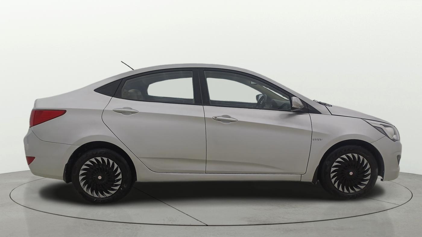 2016 Hyundai Verna 1.6 VTVT S, Petrol, Manual, 83,321 km, Right Side View