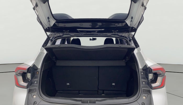 2021 Renault Kiger RXT 1.0 TURBO MT DUAL TONE, Petrol, Manual, 38,172 km, Boot Open Zoomed View