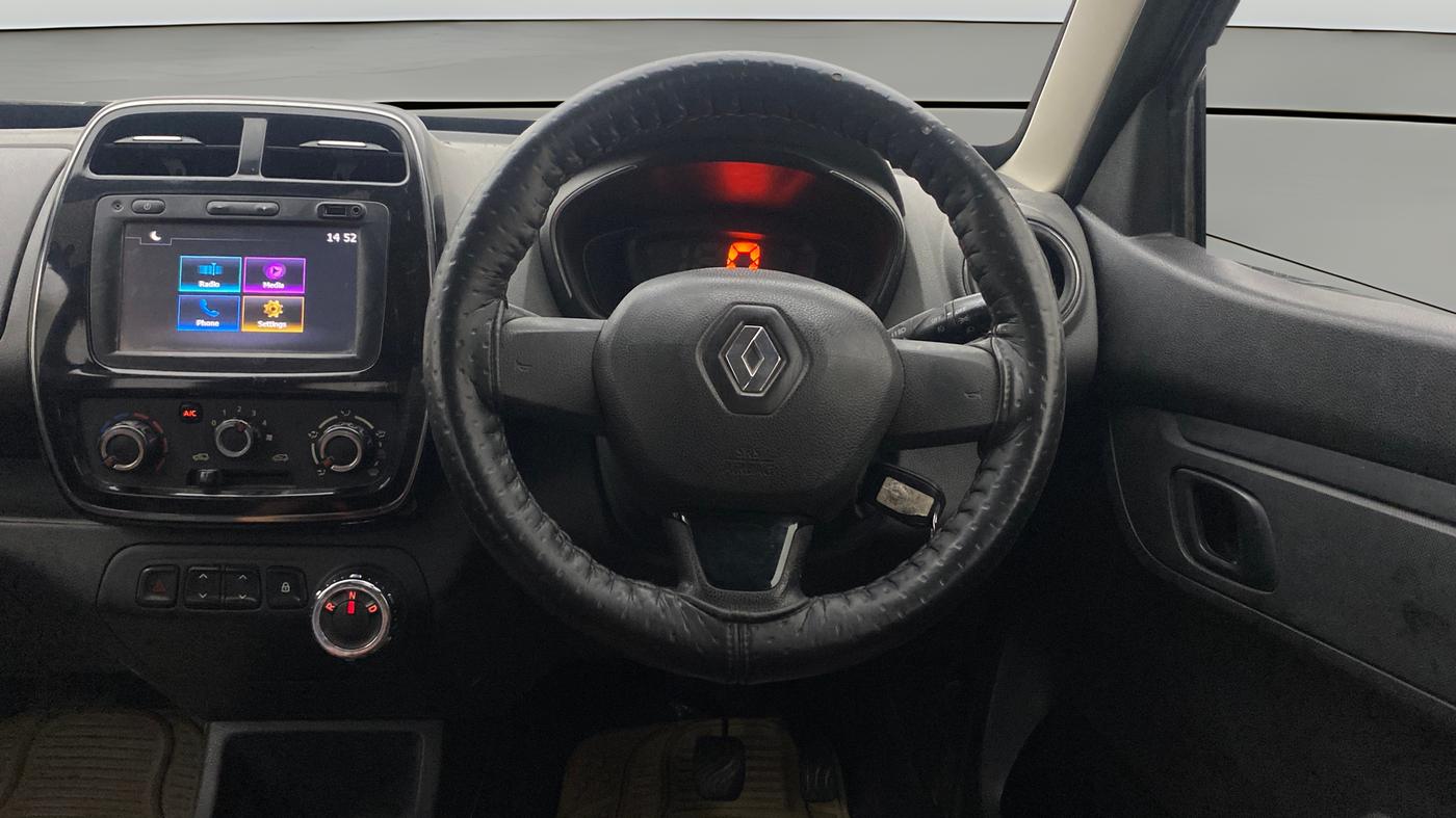2017 Renault Kwid RXT 1.0 AMT (O), Petrol, Automatic, 94,053 km, Steering Wheel Close Up