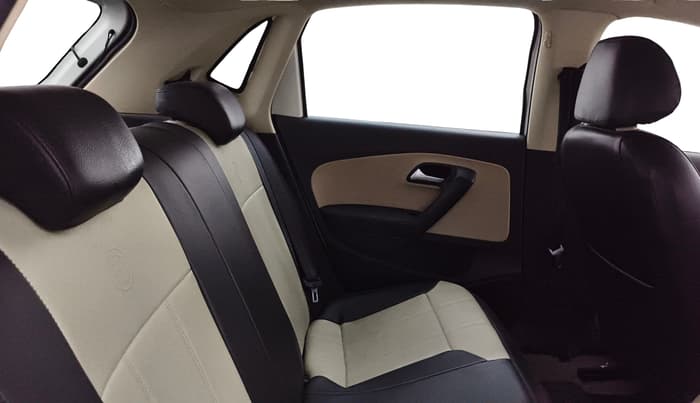 2015 Volkswagen Polo HIGHLINE1.2L, Petrol, Manual, 31,566 km, Right Side Rear Door Cabin