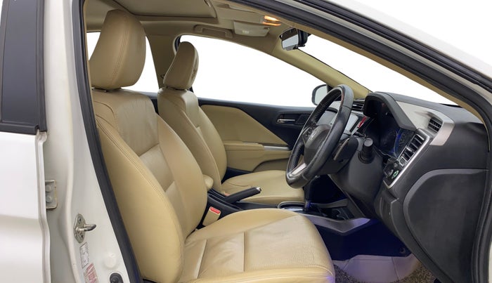 2016 Honda City 1.5L I-VTEC VX CVT, Petrol, Automatic, 1,04,189 km, Right Side Front Door Cabin