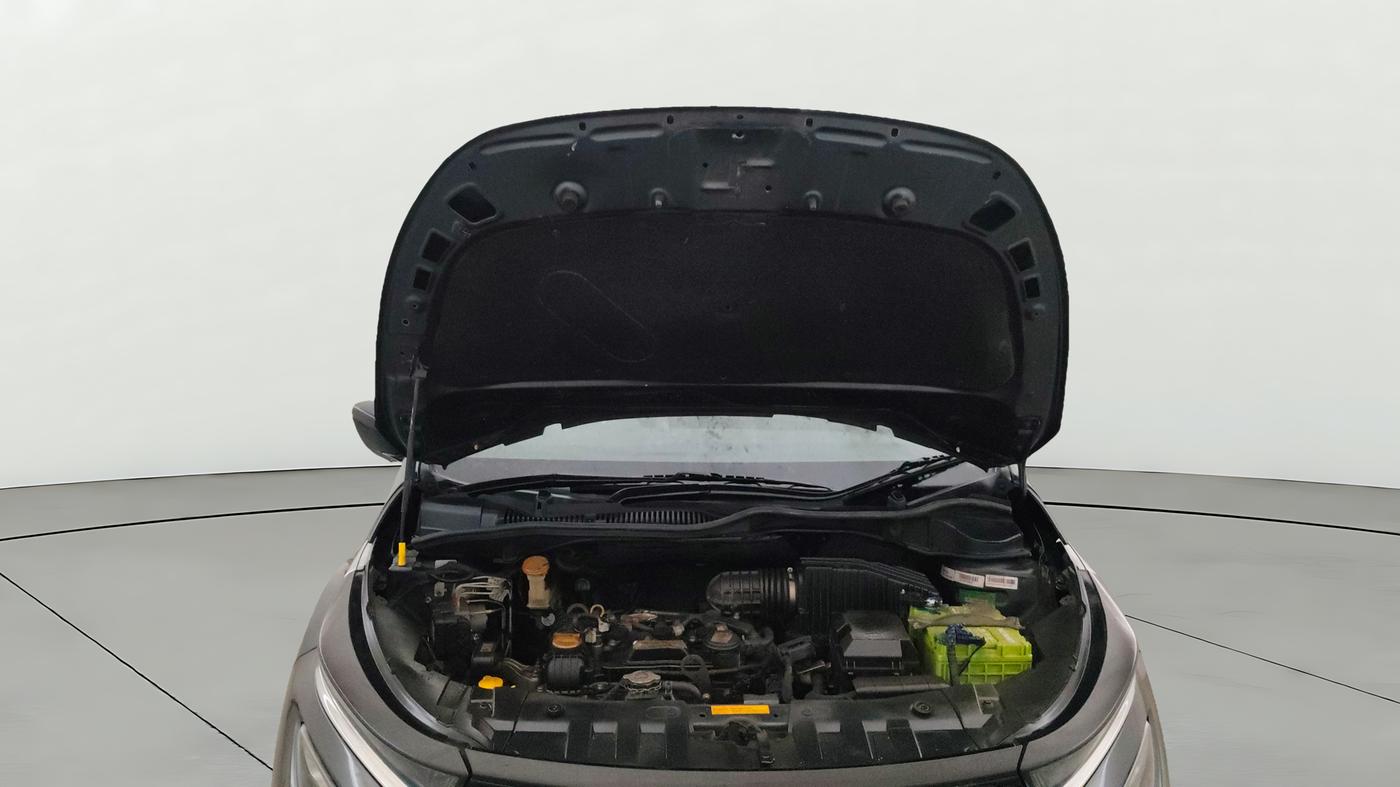 2021 Tata ALTROZ XT PETROL, Petrol, Manual, 24,040 km, Open Bonet