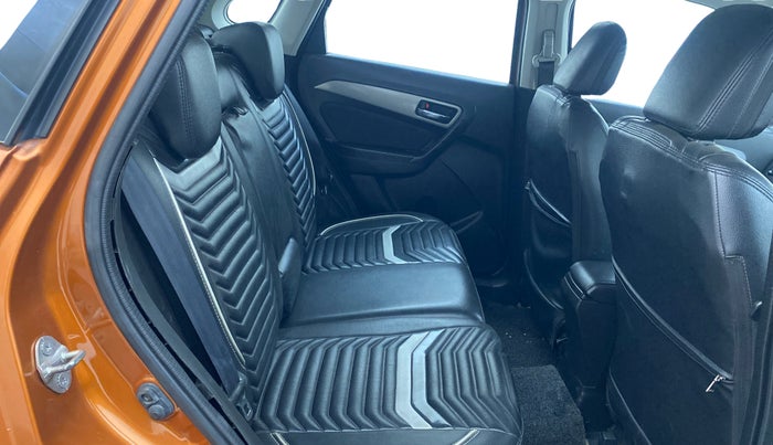 2018 Maruti Vitara Brezza ZDI PLUS AMT, Diesel, Automatic, 1,18,857 km, Right Side Rear Door Cabin