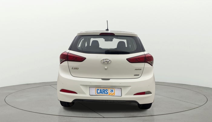 2016 Hyundai Elite i20 ASTA 1.2 (O), Petrol, Manual, 1,03,768 km, Back/Rear